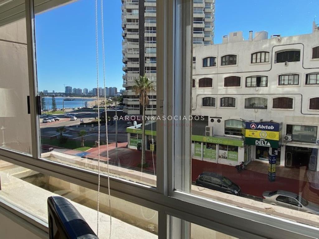 Muy lindo apartamento 2 dormitorios en Torre en