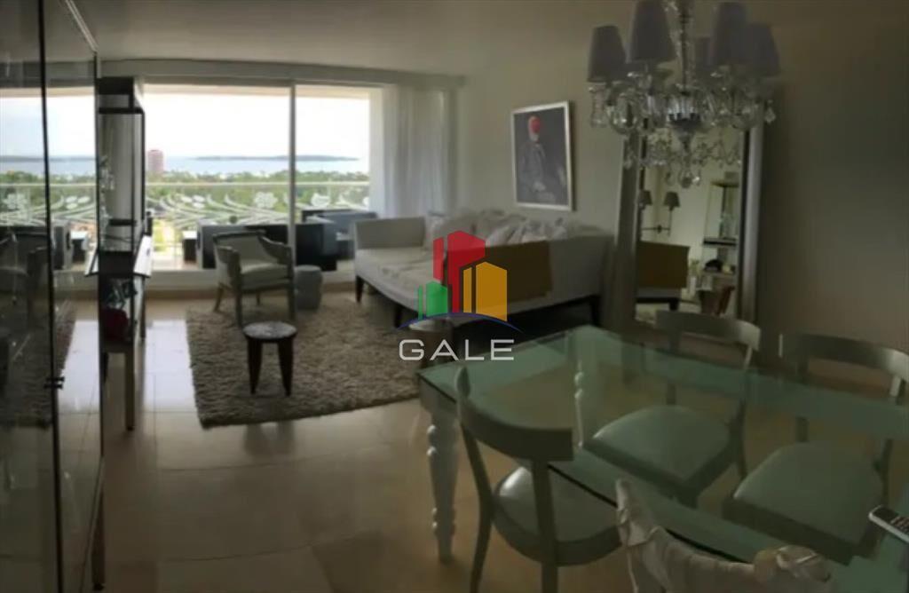 Excelente apartamento en venta en Roosevelt