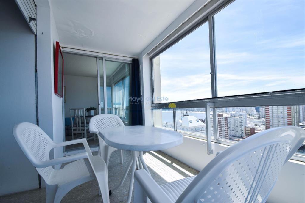 Piso alto con hermosa vista