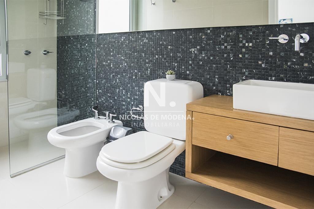 Departamento en venta en torre de categoría de 2 dormitori