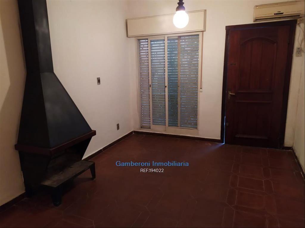 Venta de 3 casas en Colón. Con renta.
