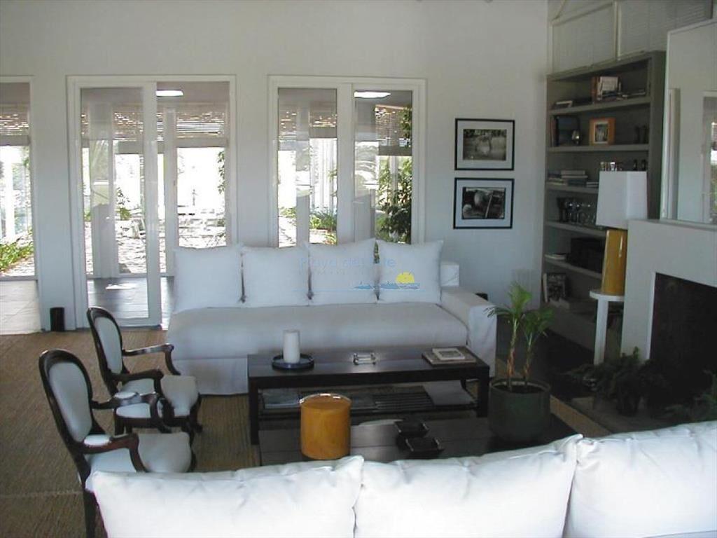 Casa en Rincon del indio de 6 dormitorios en