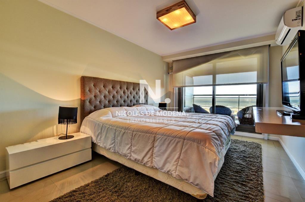 Excelente apartamento en torre de categoría, Imperiale, Pl