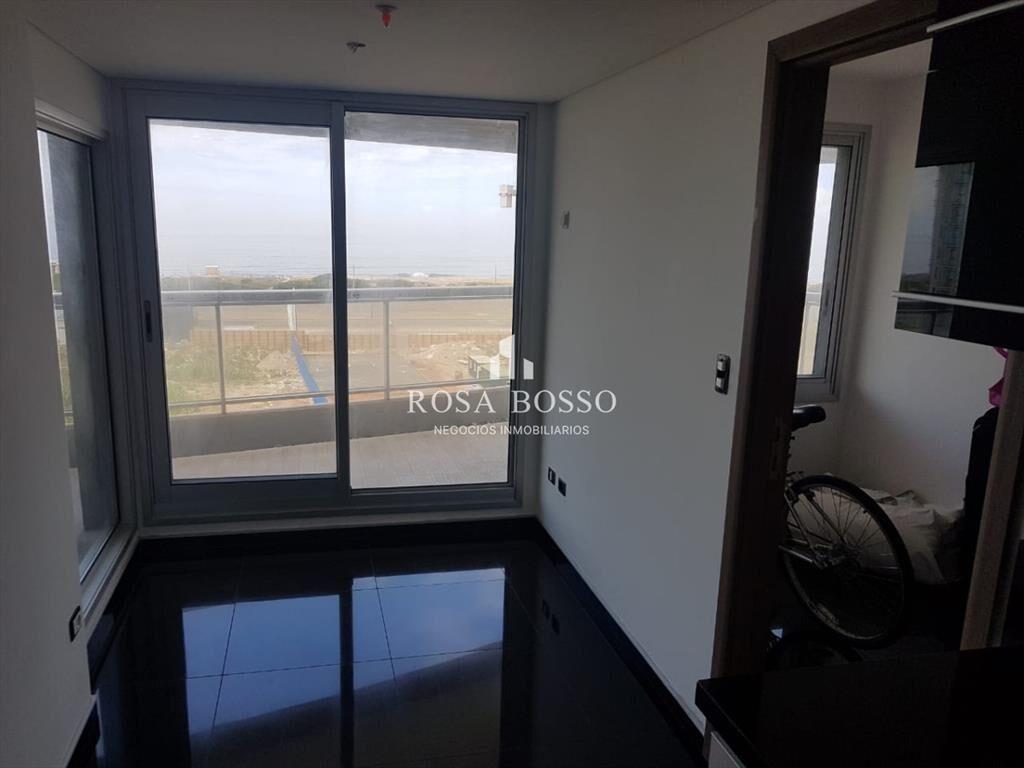 VENTA, Apartamento, 3 dormitorios, Playa Brava,