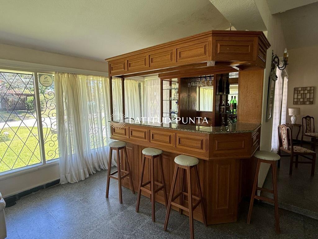 Casa a una cuadra del mar en venta
