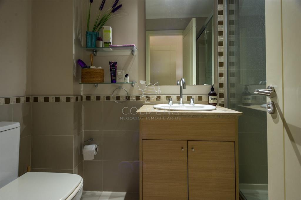 Vende apartamento con vista espectacular, de 3 dormitorios
