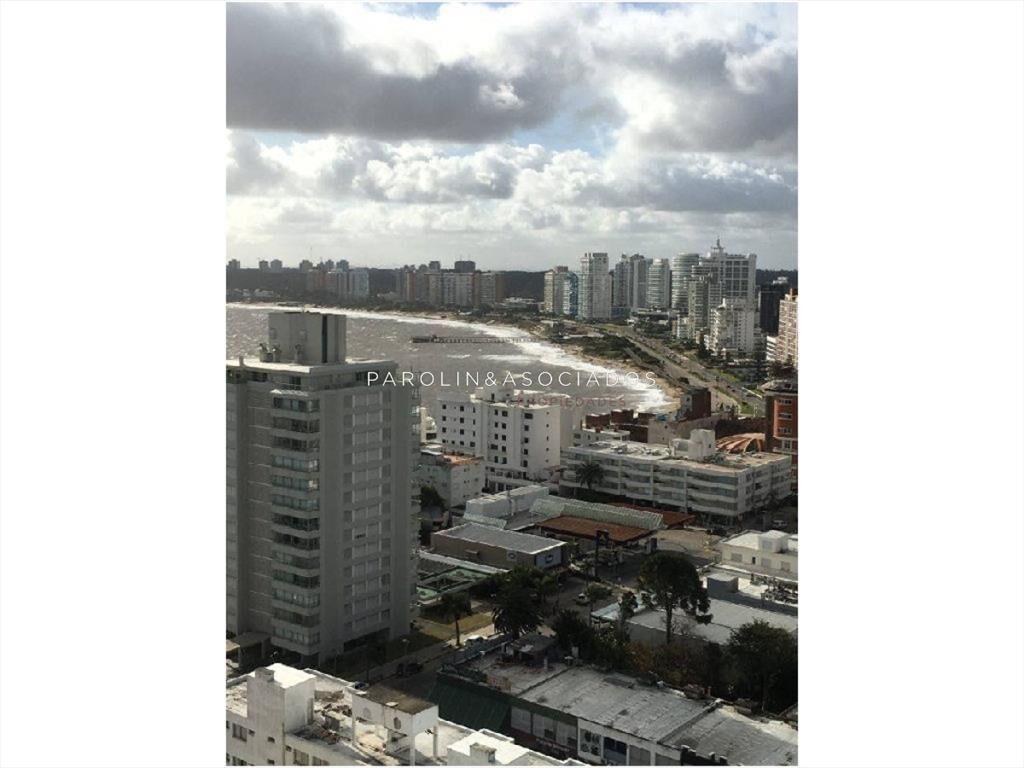 Apartamento en Peninsula, 3 dormitorios *