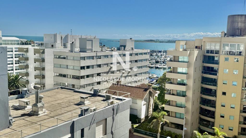 En venta apartamento en Península de 1 con y
