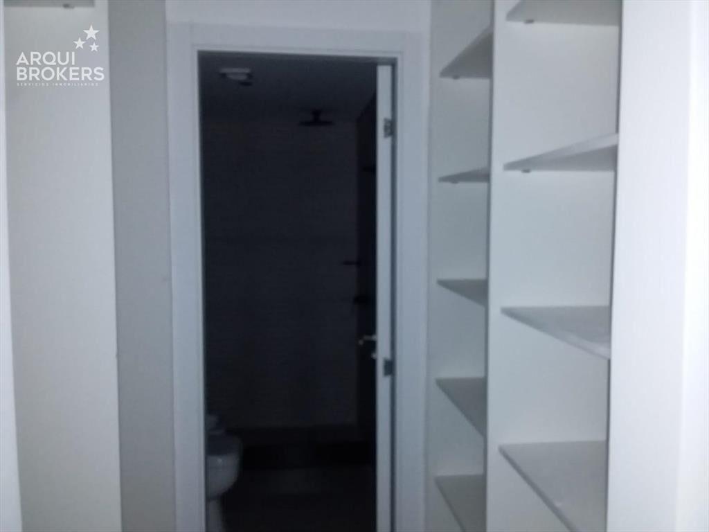 Apartamento de tres dormitorios en venta en Malvín - 101