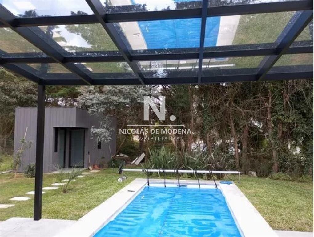 Venta Casa 3 Dormitorios 3 Baños - Zona Punta