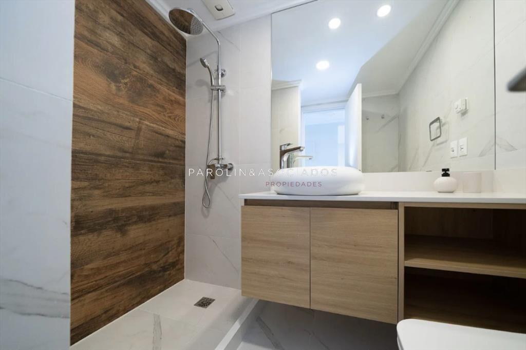 Apartamento en Alquiler de 2 dormitorio frente al