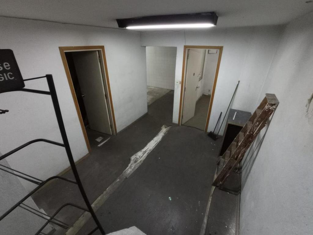 18 De Julio Y Cuareim, 3,5 mts de frente , 170 m2 !!