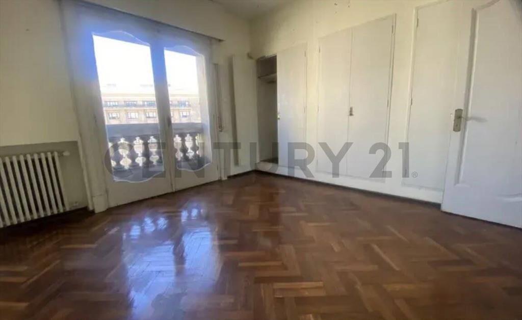 Centro 136m2 | 3 Dormitorios + Servicio | Estufa a Leña |...