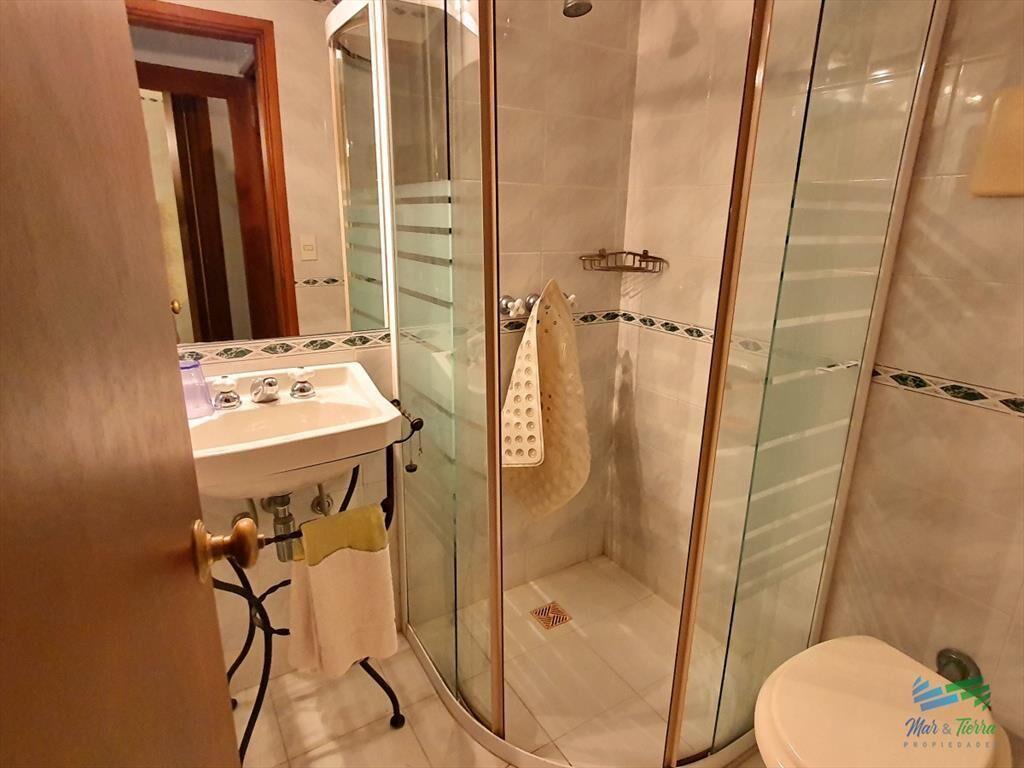 Vendo casa 4 dormitorios, terreno 3.000 m2, piscina, en Bra