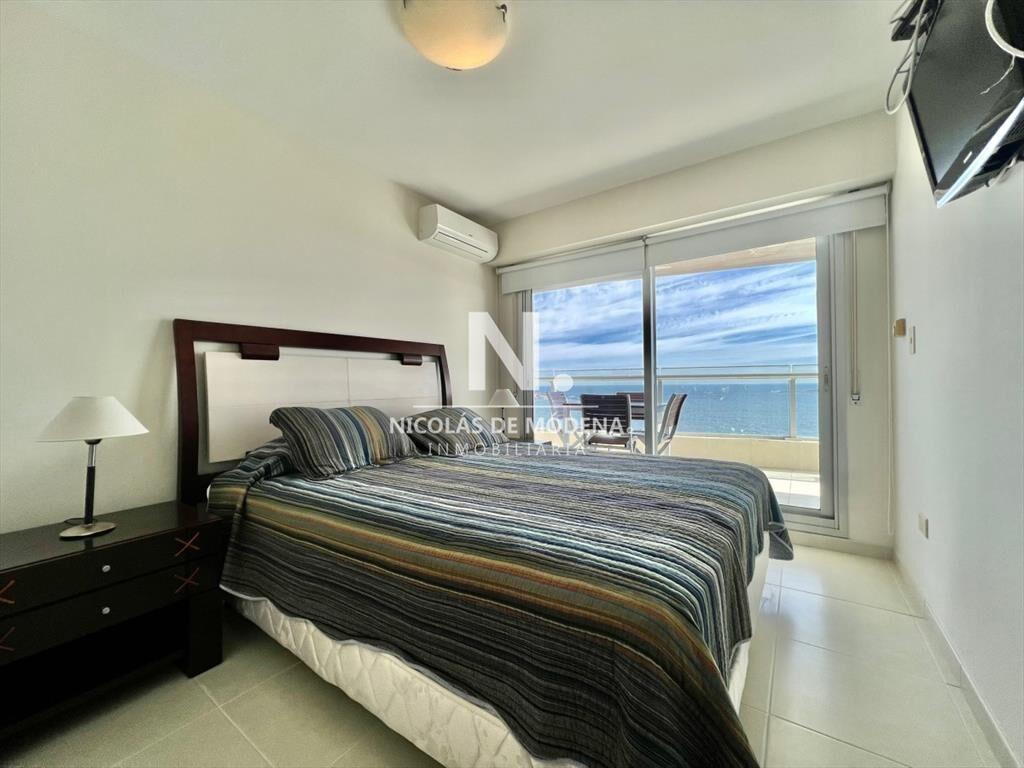Apartamento en alquiler temporario Playa Mansa 2