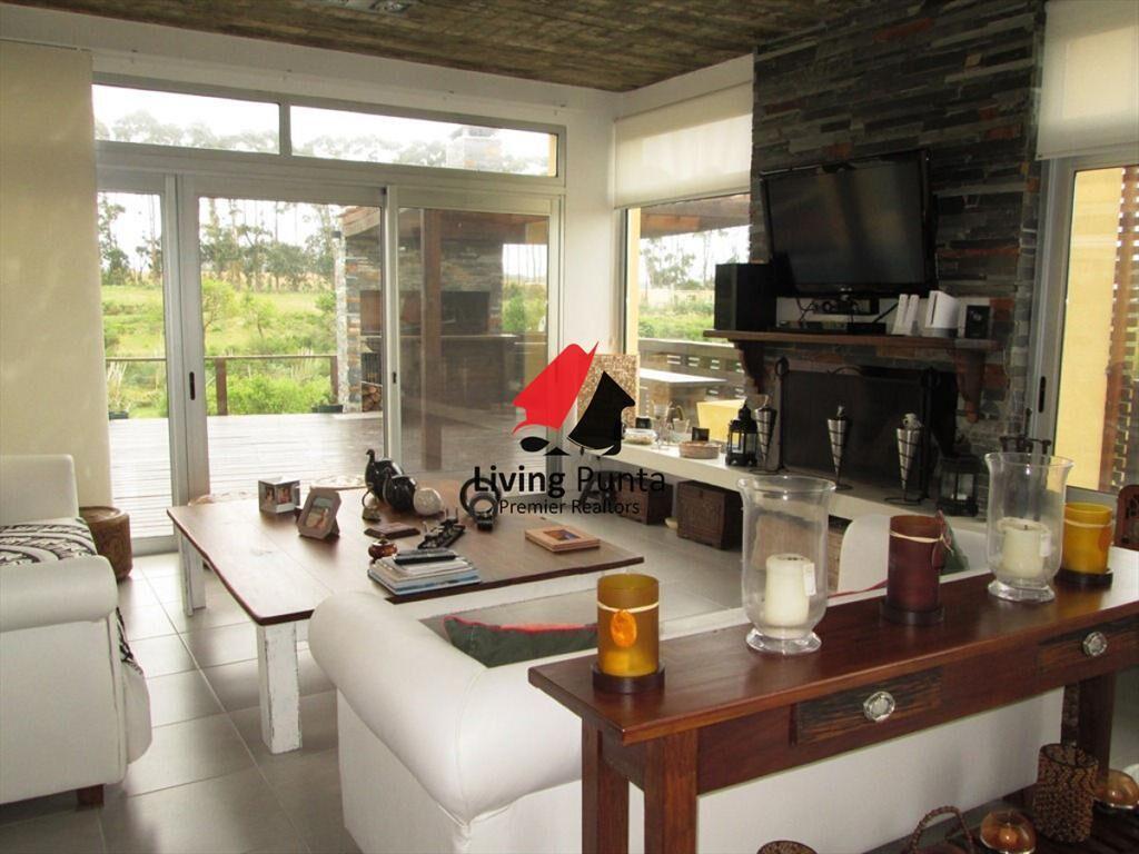 Casa en San Vicente, 3 dormitorios *