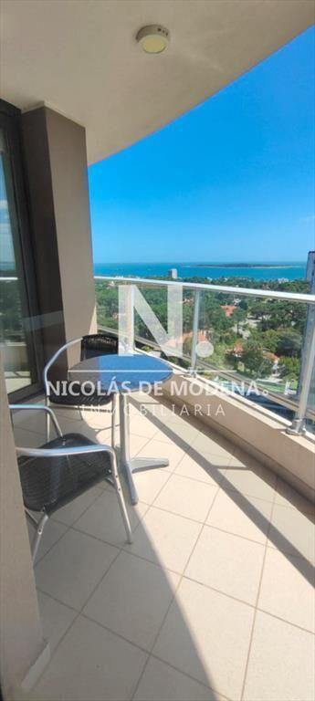 Vende Apartamento en Roosevelt con excelente 3