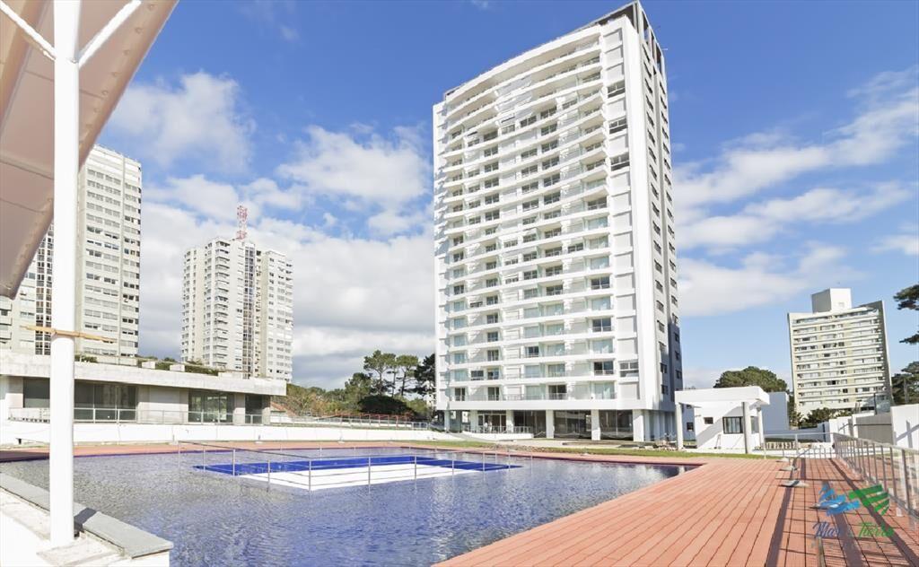APARTAMENTO EN VENTA, DOS DORMITORIOS, EN TORRE