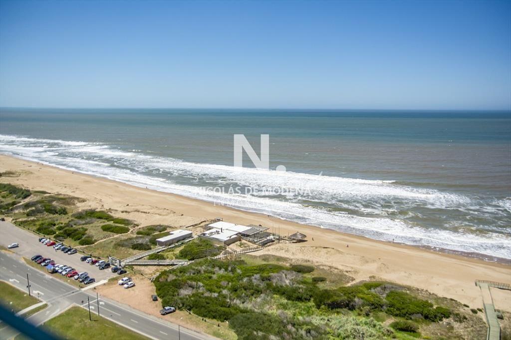 Piso alto en venta con increible vista - Torre Le