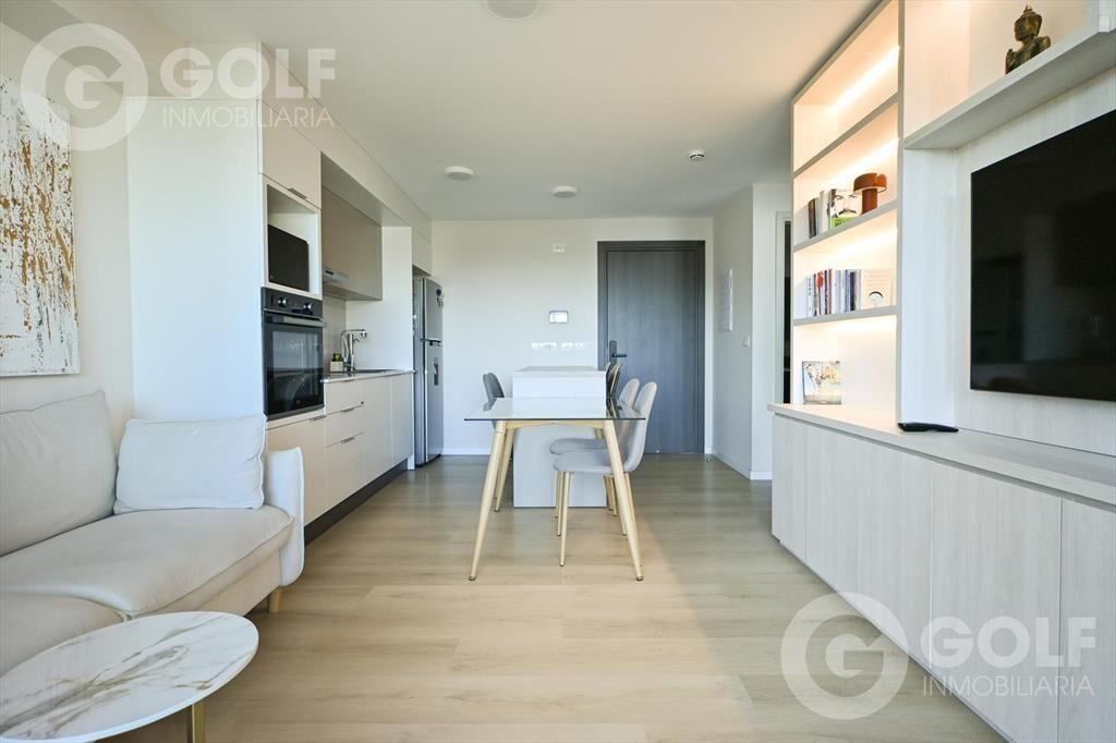 Venta de Apartamento de 1 dormitorio con cochera Punta Carr