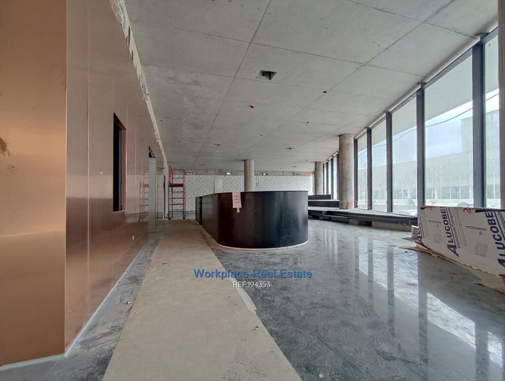 Alquiler de Oficinas AAA - Plaza Independencia