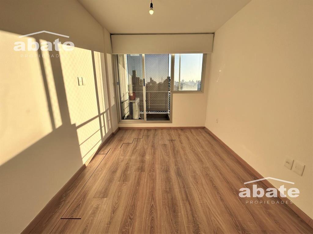 Alquiler Apto 1 dormitorio c/terraza. Divino, piso alto, lu