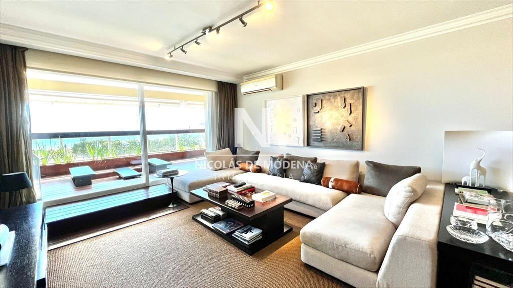Venta de Hermoso Apartamento de 2 dormitorios en edificio d