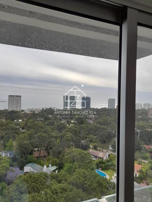 APTO EN ROOSEVELT PISO ALTO CON VISTA AL MAR