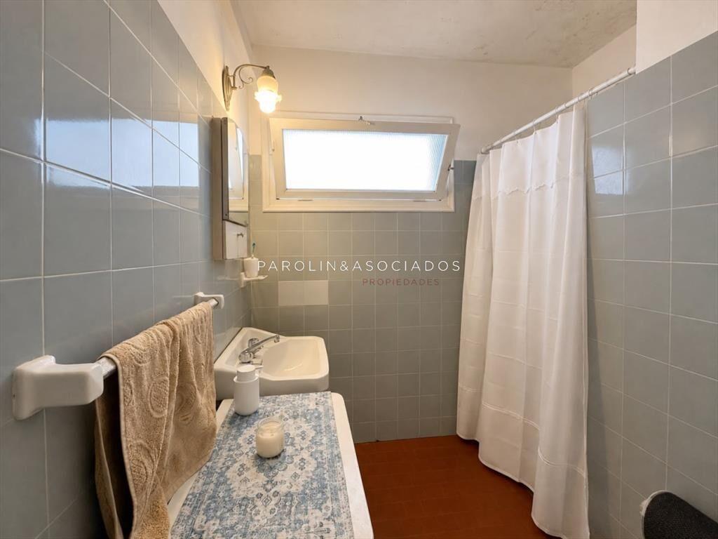 Casa en Venta de 2 Dormitorios ubicada en Pinares. Punta de