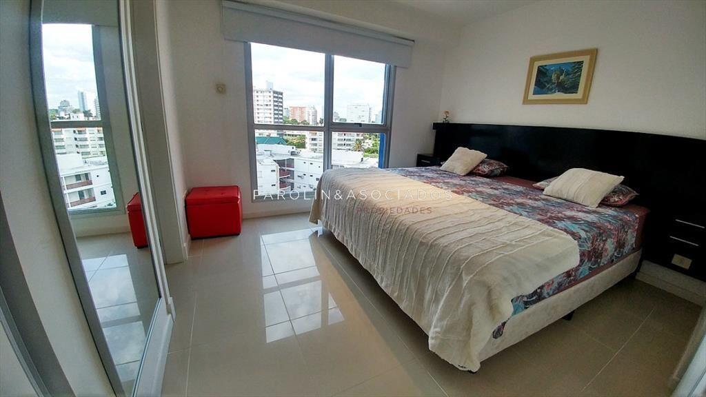 Apartamento en venta de 2 dormitorios a pasos del
