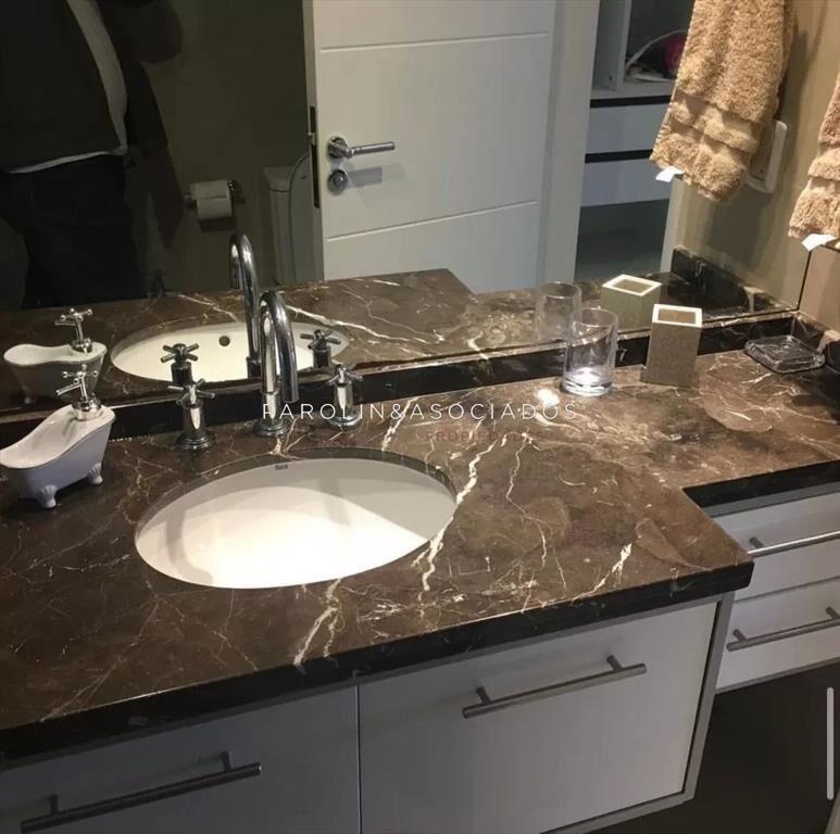 Apartamento de 2 dormitorios con parrillero en en