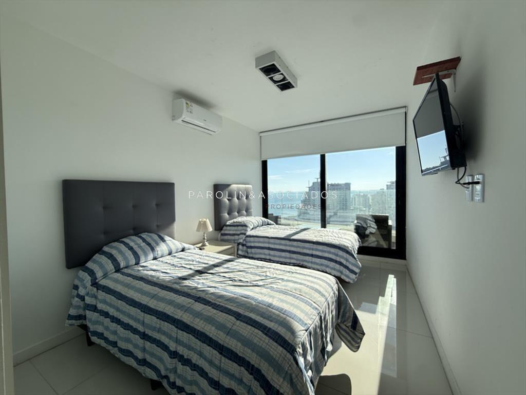 OPORTUNIDAD APARTAMENTO 2 DORMITORIOS EN TORRE DE