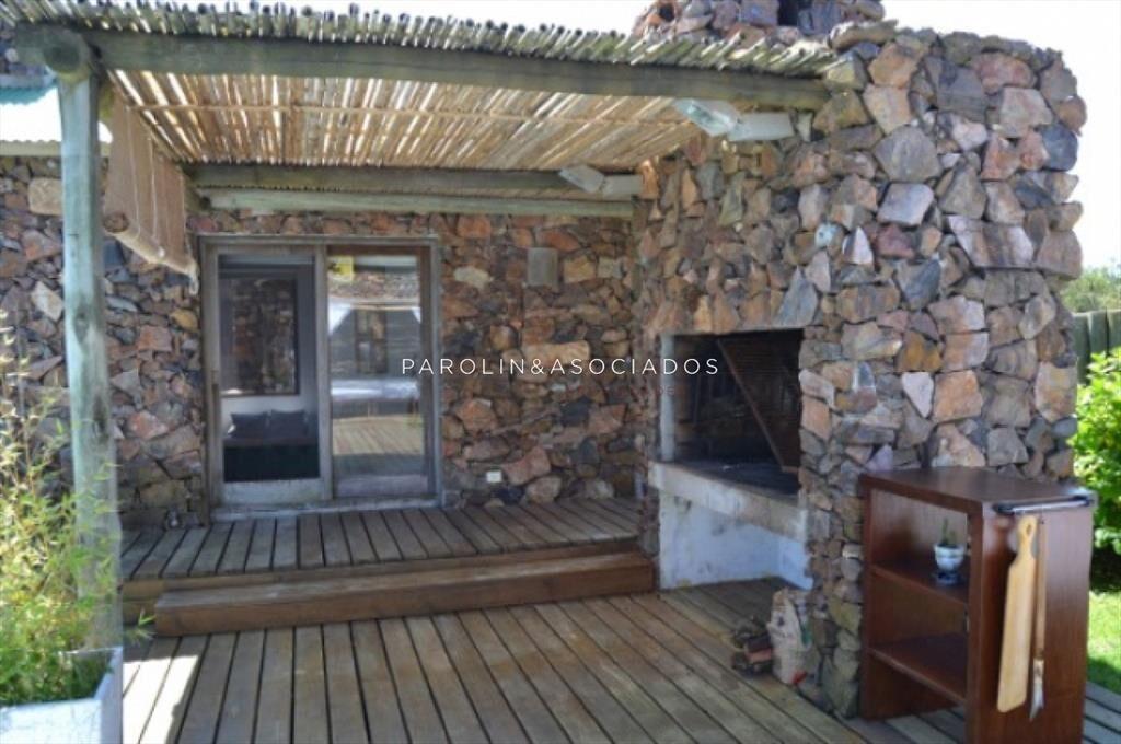 Casa en venta de 4 dormitorios en Montoya, La