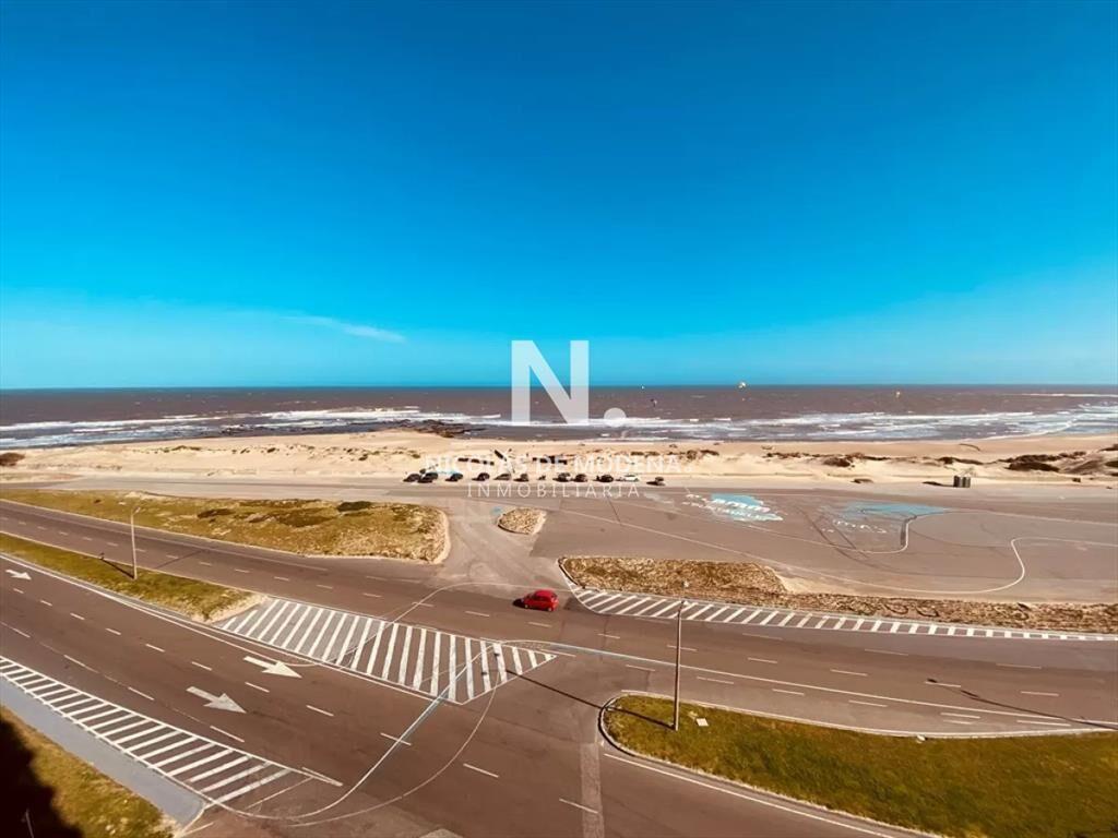 Apartamento 3 dormitorios en venta en Torre