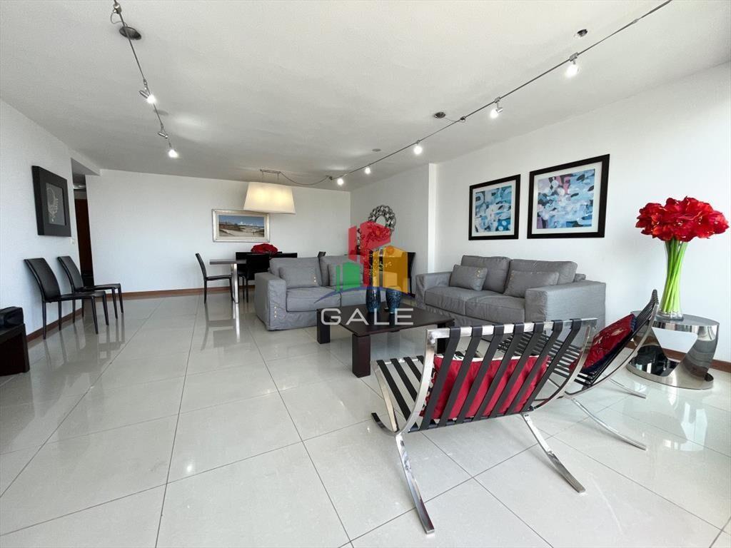 Amplio penthouse en zona para vivir todo el año