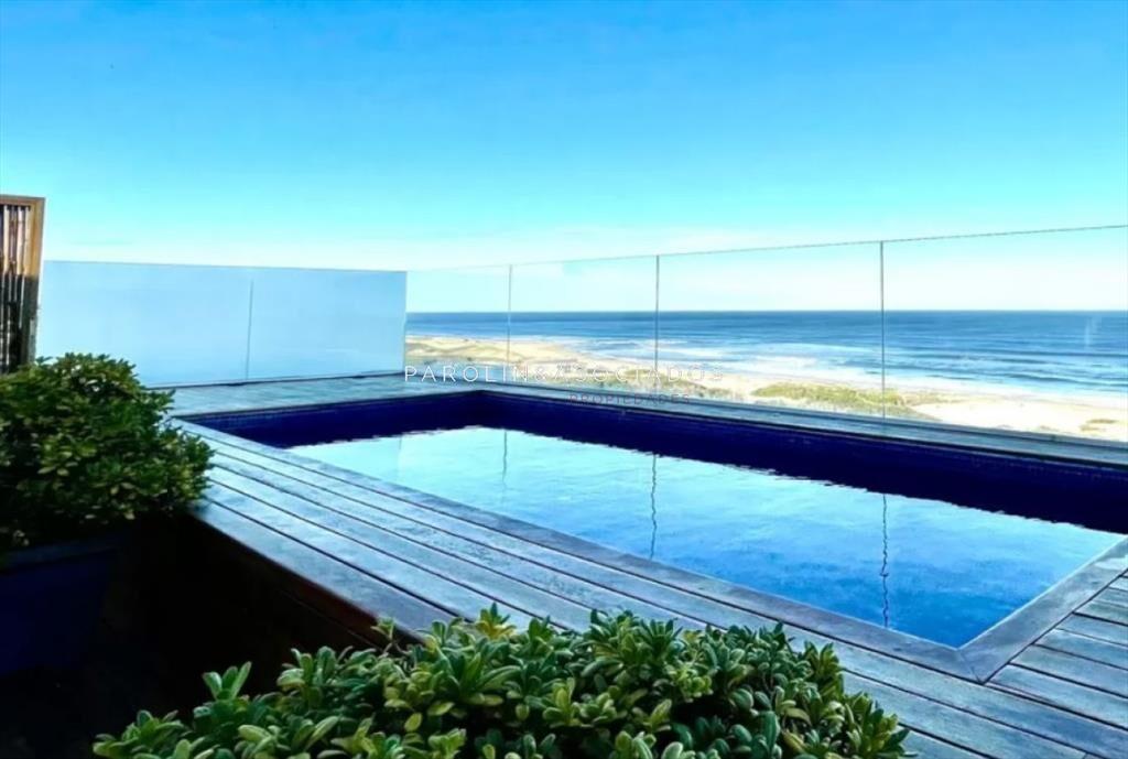 Exclusivo Penthouse en venta con piscina privada en Terraza