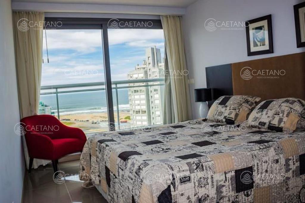 En venta apartamento en Punta del Este, zona La