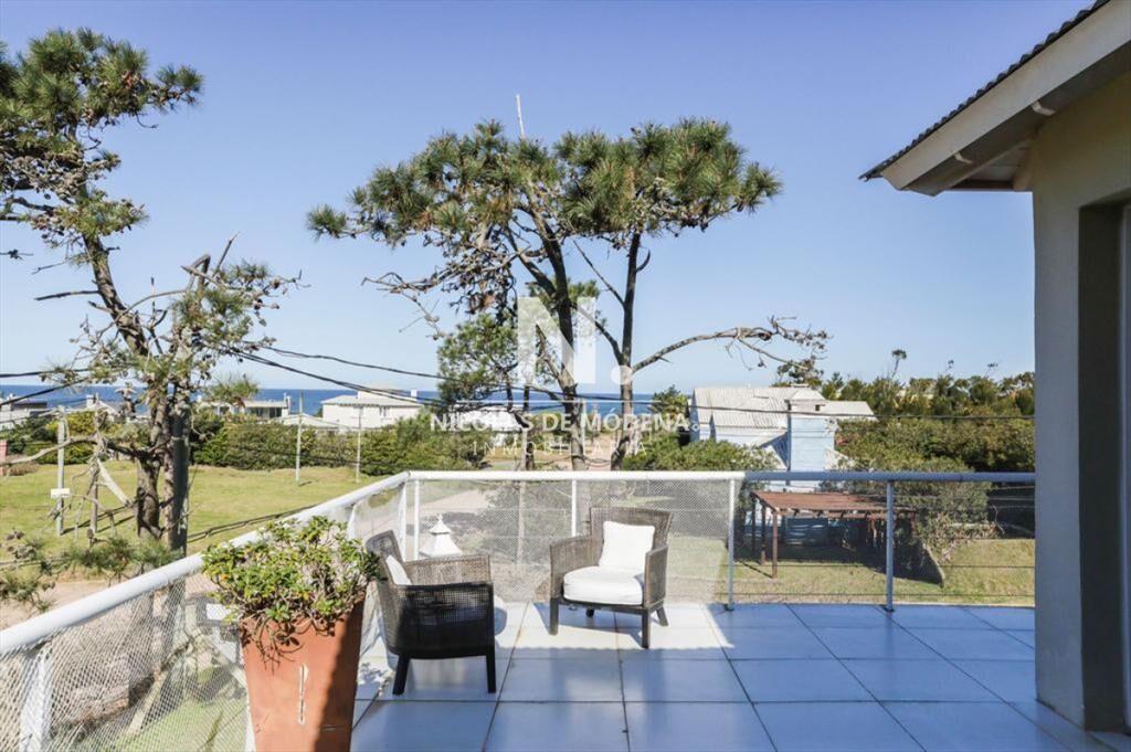 Casa de 6 dormitorios en venta proximo al mar, Montoya Punt