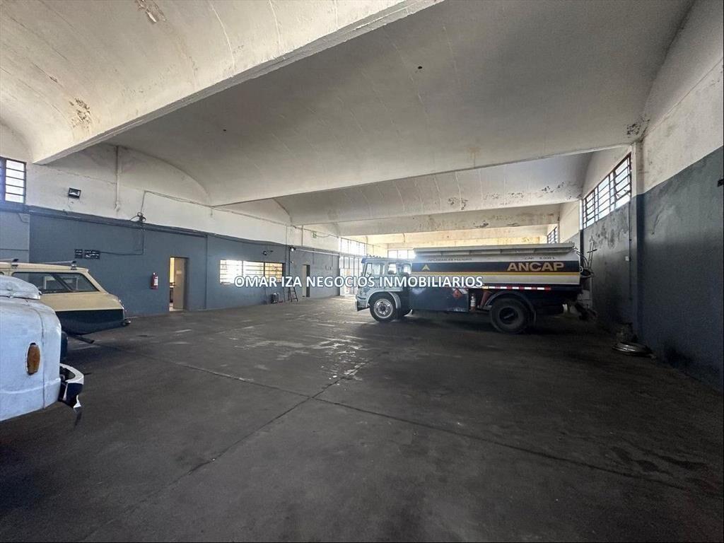 VENTA LOCAL COMRCIAL EN LA TEJA, GALPON, DEPOSITO, ENTRADA