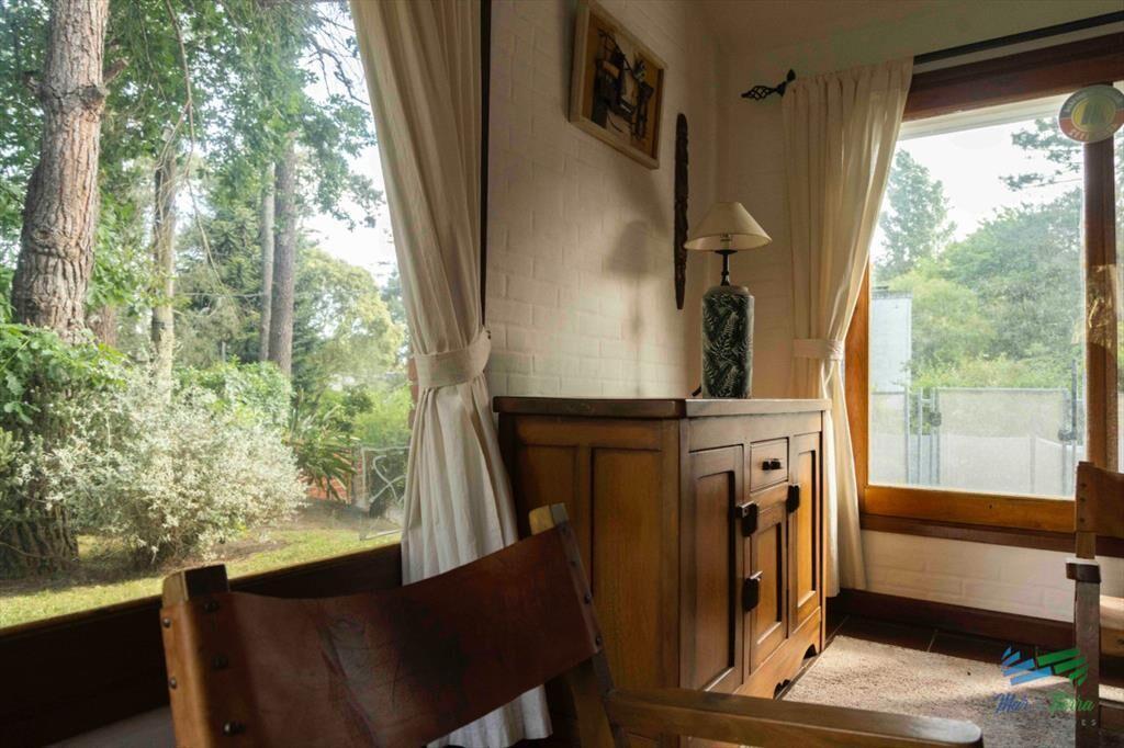 Casa en venta 4 dormitorios con piscina Pinares,