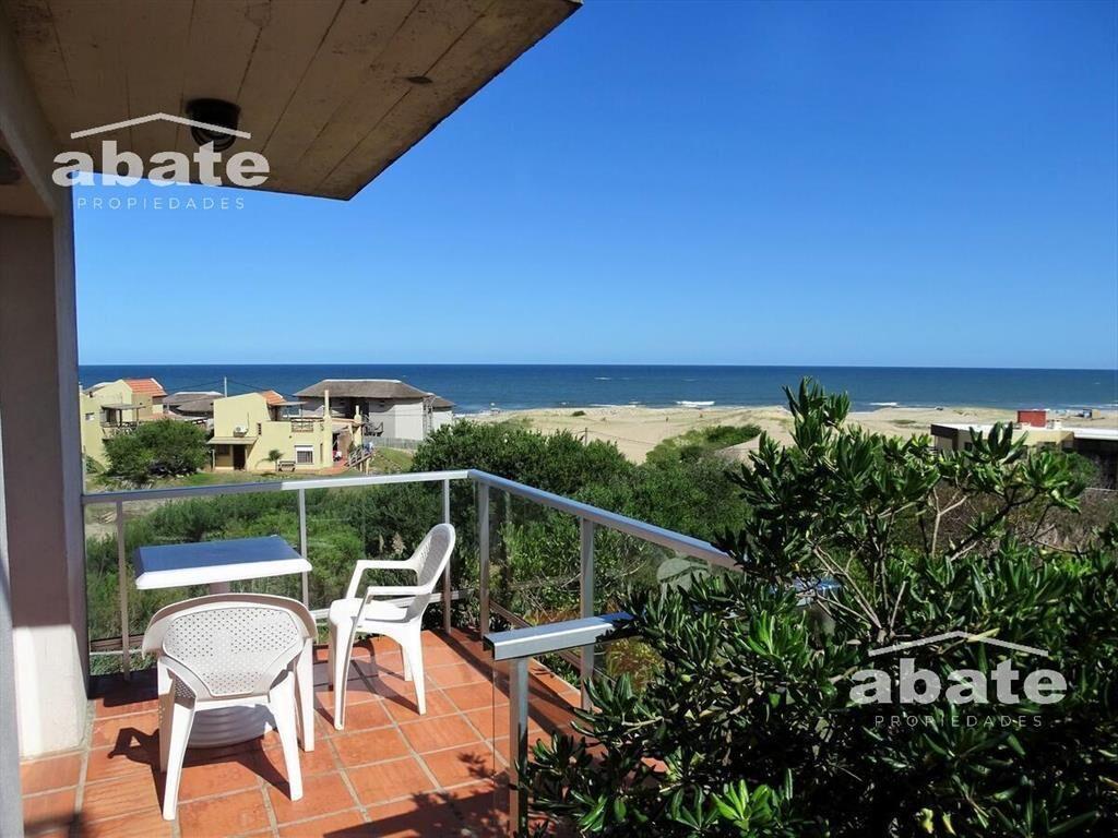 Venta de Complejo de 7 apartamentos con vista al mar! Punta