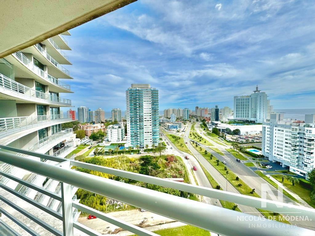 Alexander Boulevard en Venta de 2 Dormitorios con Vista al