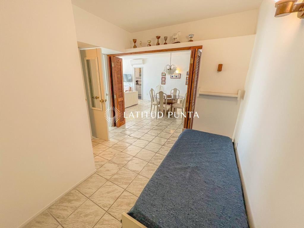 Península, apartamento en piso alto con vista al