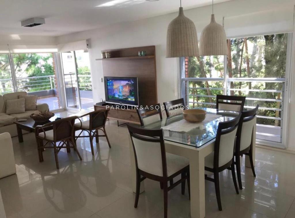 Apartamento en venta de 2 dormitorios en Punta