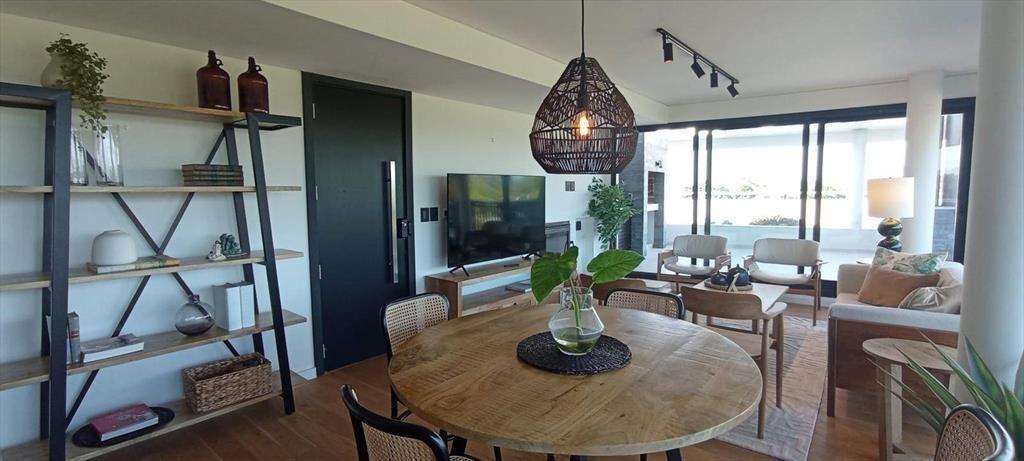 Venta de Apartamento con 3 dormitorios en Carrasco norte