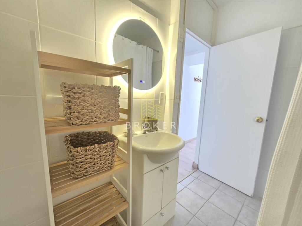 Cómodo apartamento con terraza en alquiler -