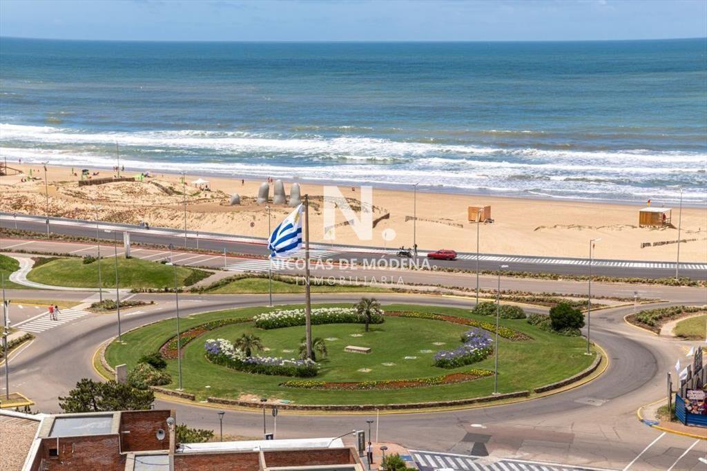Apartamento 3 dormitorios en a pasos del mar del