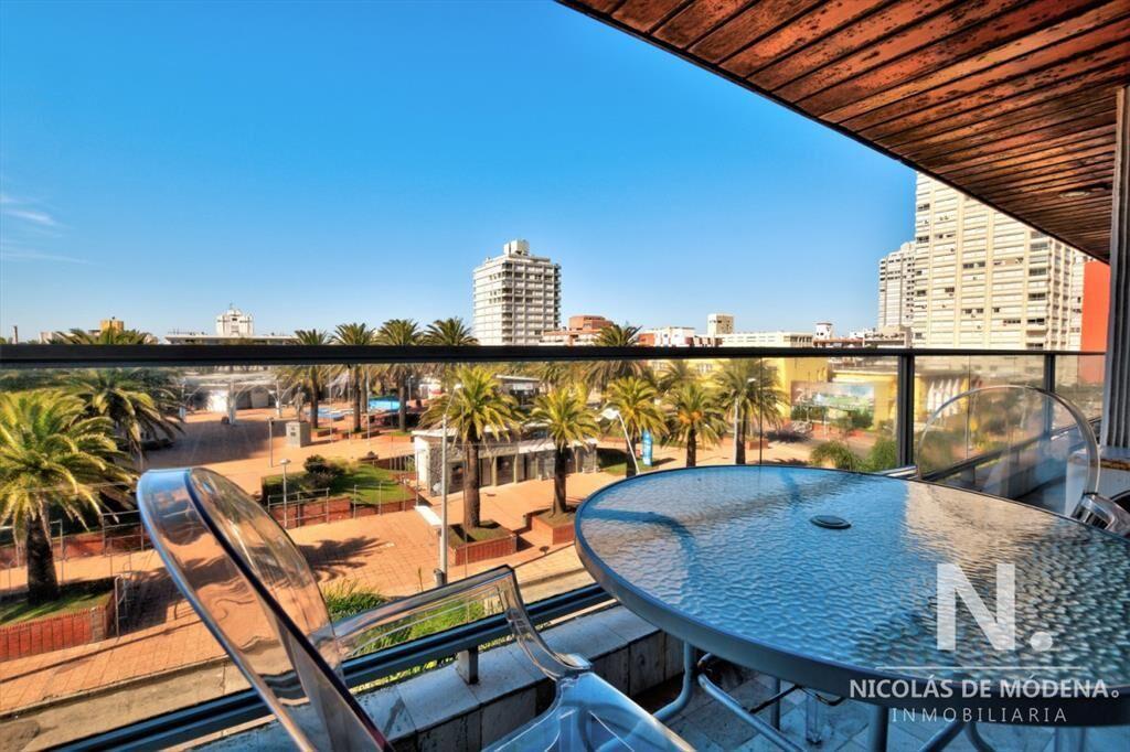 Venta de Apartamento 2 dormitorios, Península, Punta del E