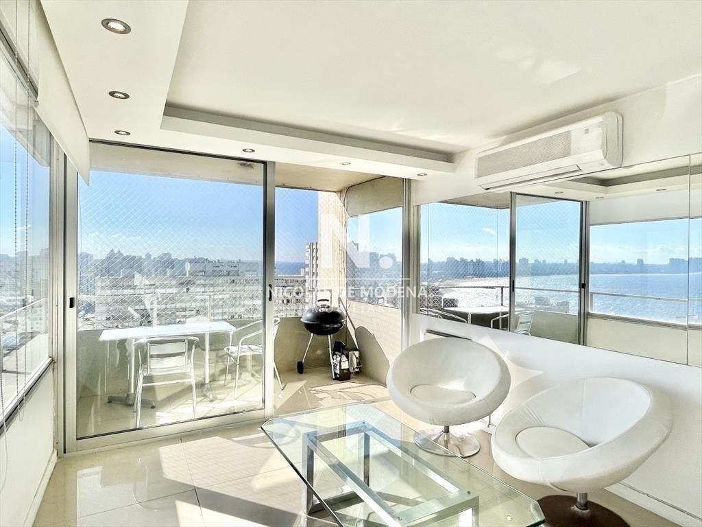 Vende apartamento de 3 dormitorios con excelente
