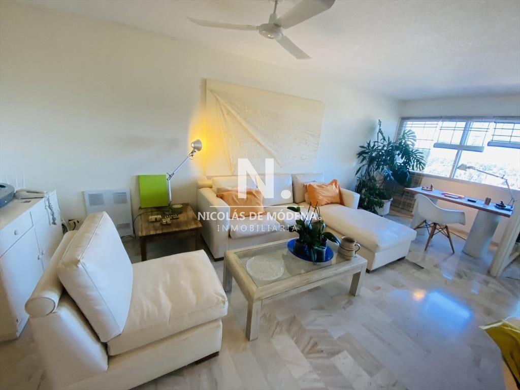 Hermoso y amplio apartamento de 3 dormitorios en Punta del